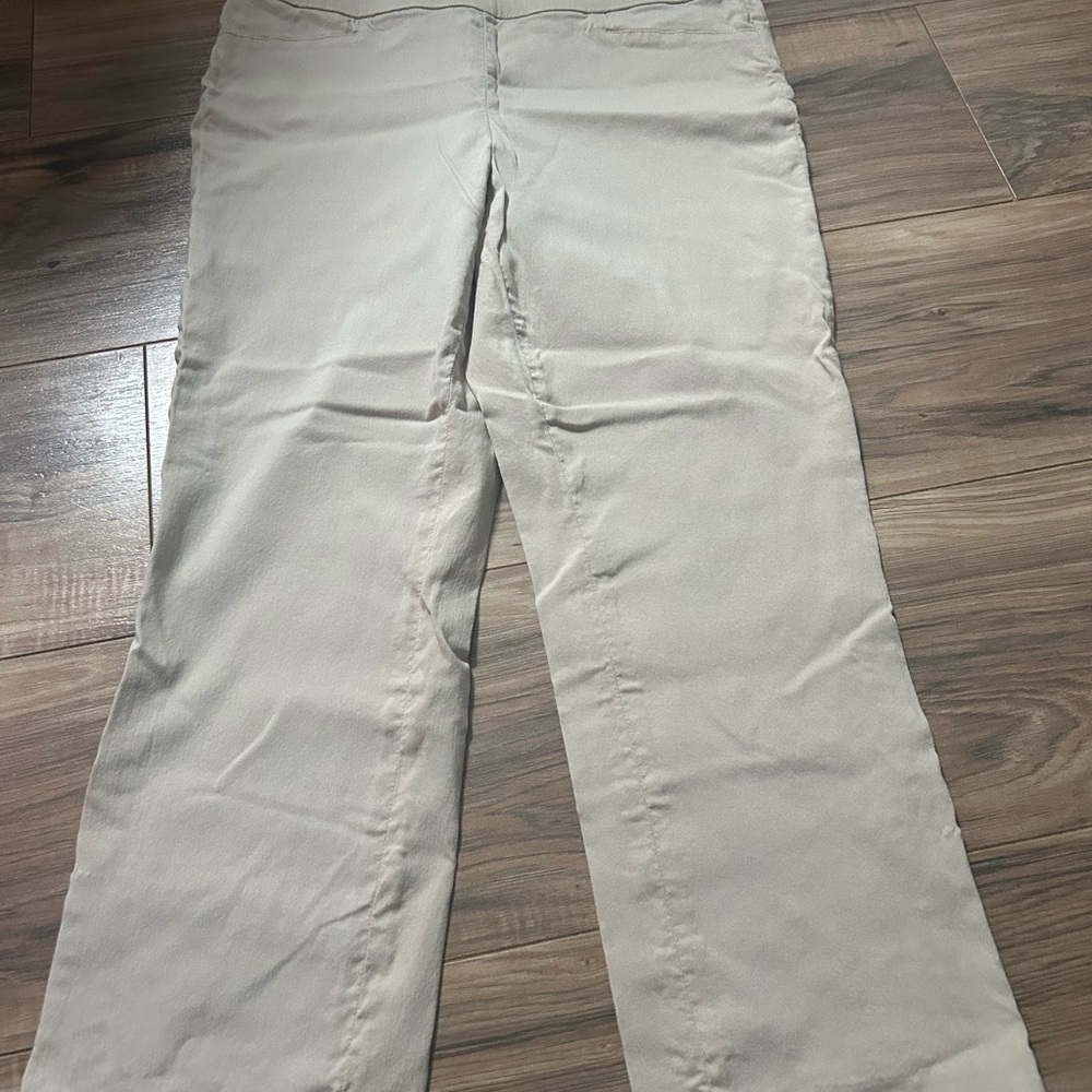 Rafaella Comfort Women's Beige Capris